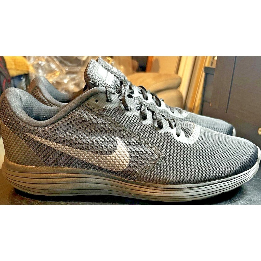 Nike Revolution 3 Black/Gray Running Athletic Light Weight Shoes Men's Size 12
